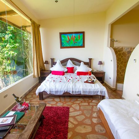 Issimo Suites Boutique Hotel & Spa - Adults Only Manuel Antonio Zewnętrze zdjęcie