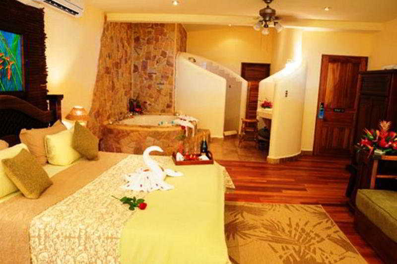 Issimo Suites Boutique Hotel & Spa - Adults Only Manuel Antonio Zewnętrze zdjęcie