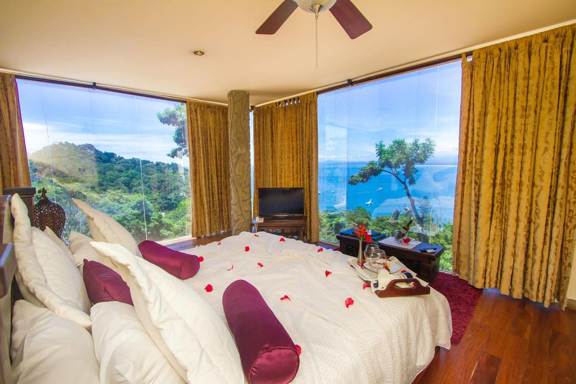 Issimo Suites Boutique Hotel & Spa - Adults Only Manuel Antonio Zewnętrze zdjęcie