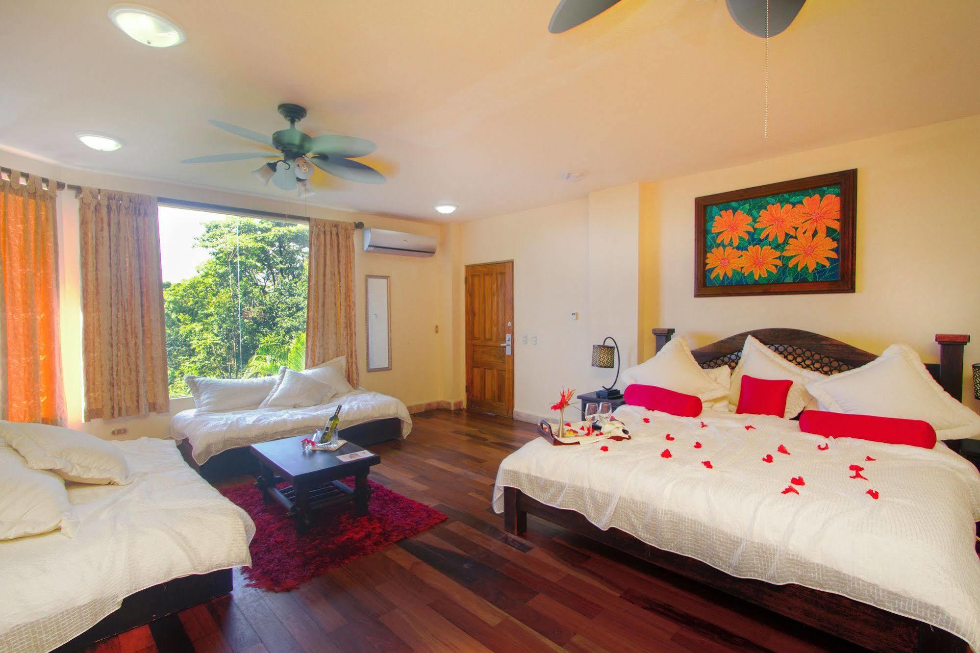 Issimo Suites Boutique Hotel & Spa - Adults Only Manuel Antonio Zewnętrze zdjęcie