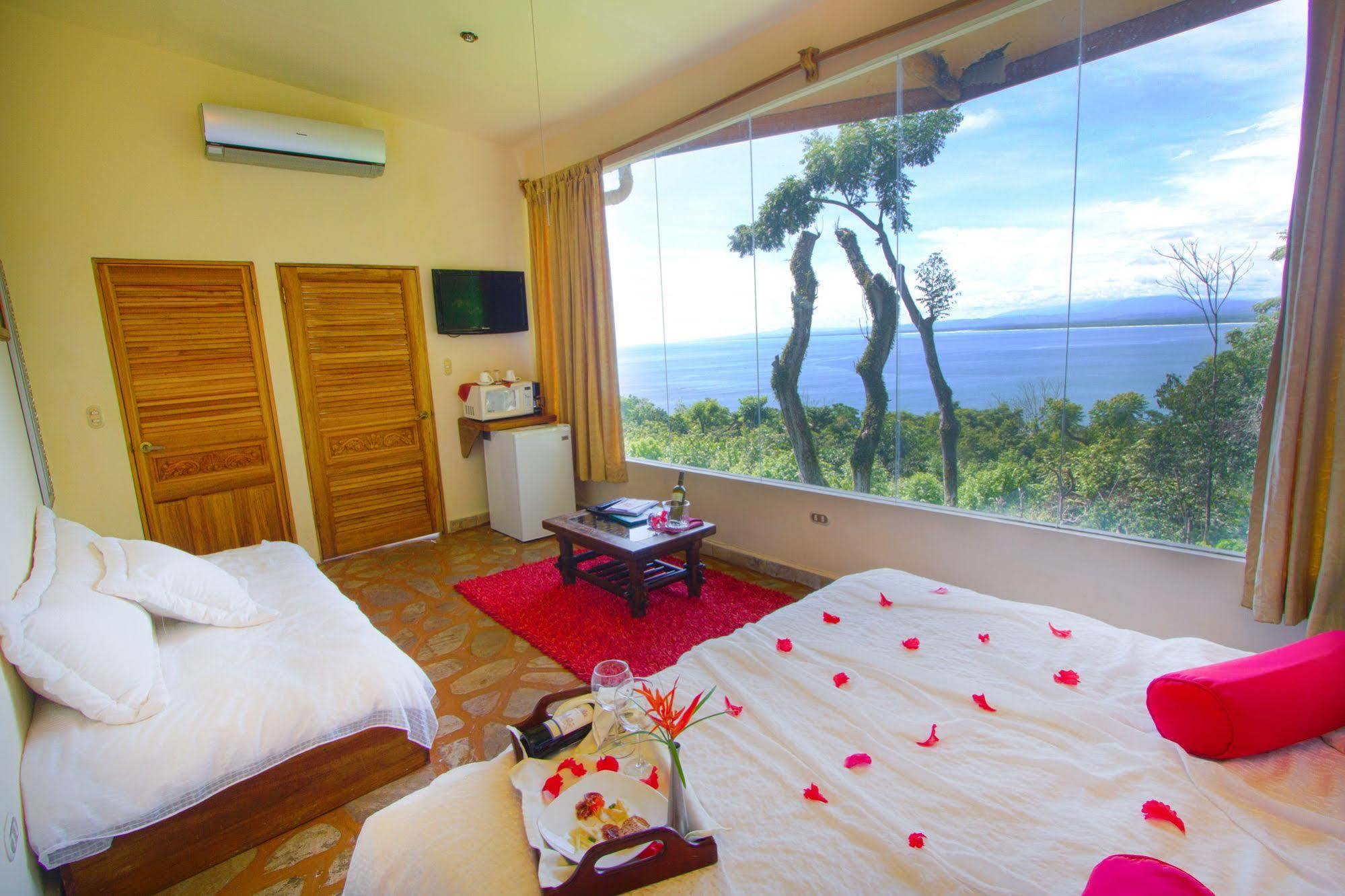 Issimo Suites Boutique Hotel & Spa - Adults Only Manuel Antonio Zewnętrze zdjęcie