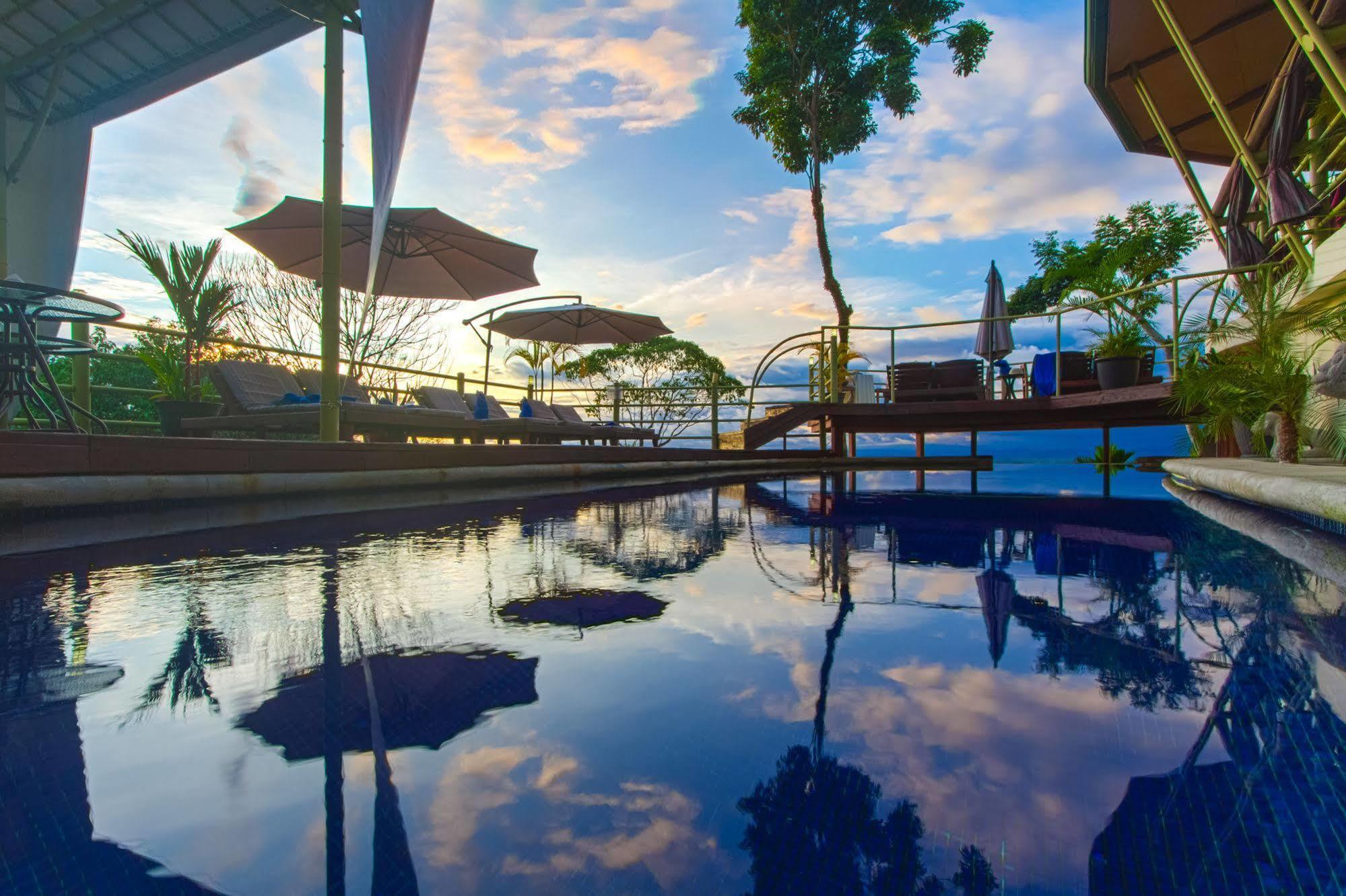 Issimo Suites Boutique Hotel & Spa - Adults Only Manuel Antonio Zewnętrze zdjęcie